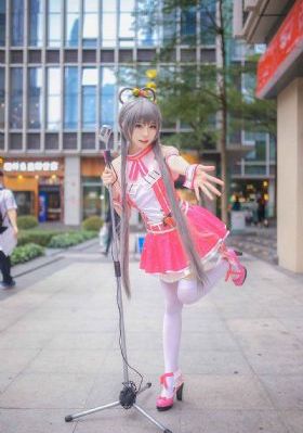 妻子和他的学生