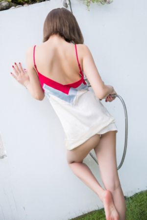 隔壁邻居的妻子