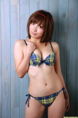 老师把筷子放在我的p眼里